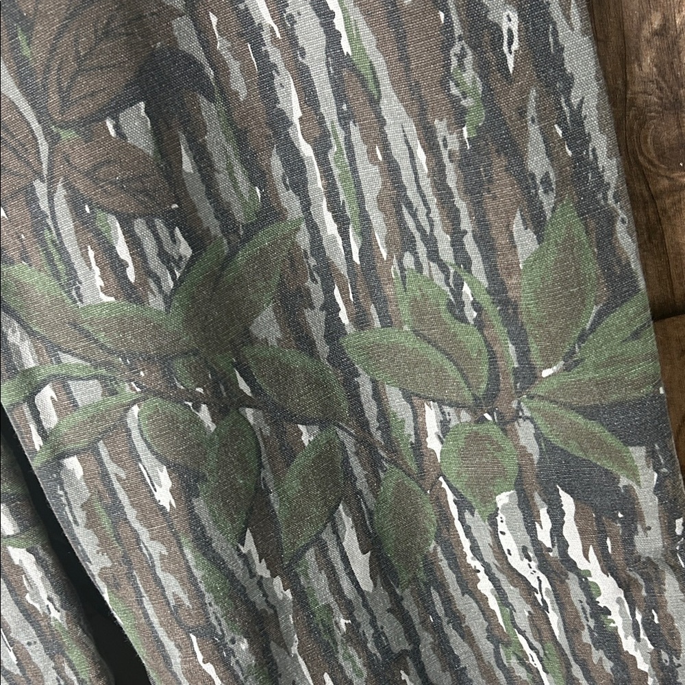 Real Tree blizzard proof Men's Camouflage Pattern Pants - Picture 11 of 16